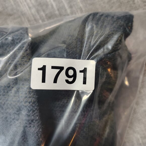 Globe Wanderer Shacket Flannel Shirts Green Blue Plaid Button Down - Picture 12 of 13